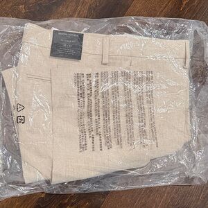 Banana Republic Men's Chinos - Light Tan